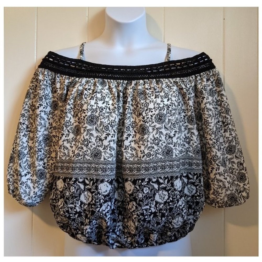 by & by Rose Print Off the Shoulder Puff Sleeve Top